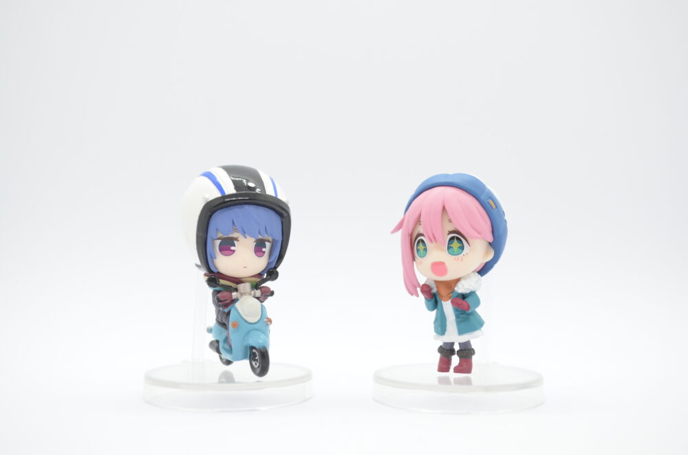 ゆるキャン△ コレクションフィギュアRICH vol.1」でデスクを